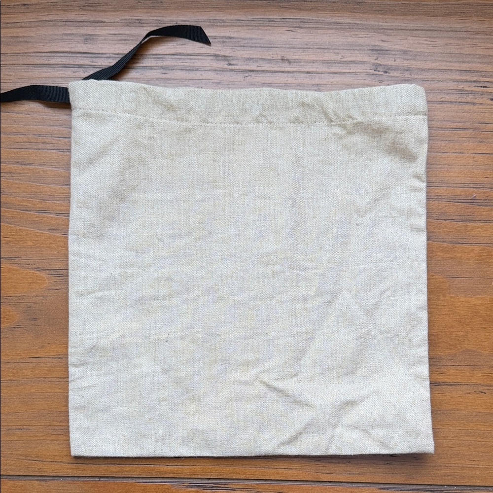 Gucci Beige Drawstring Dustbag Pouch - Picture 3 of 3